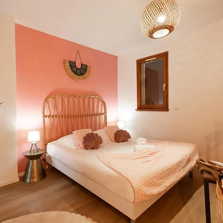 Nouveau - Le Cityscape - Petite Venise Apartman *