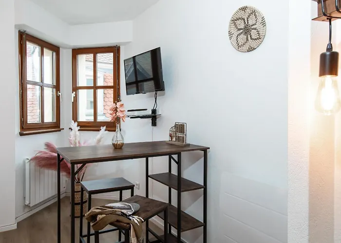 Nouveau - Le Cityscape - Petite Venise Apartment *